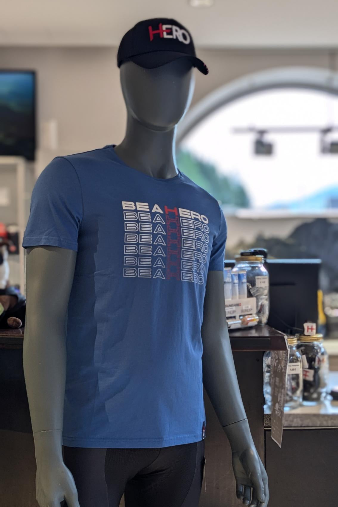 Offer of the moment! T-shirt and Cap HERO Men